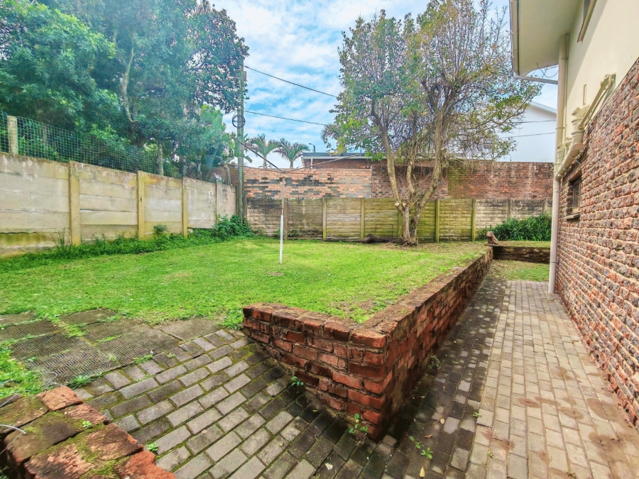To Let 5 Bedroom Property for Rent in Gonubie Eastern Cape
